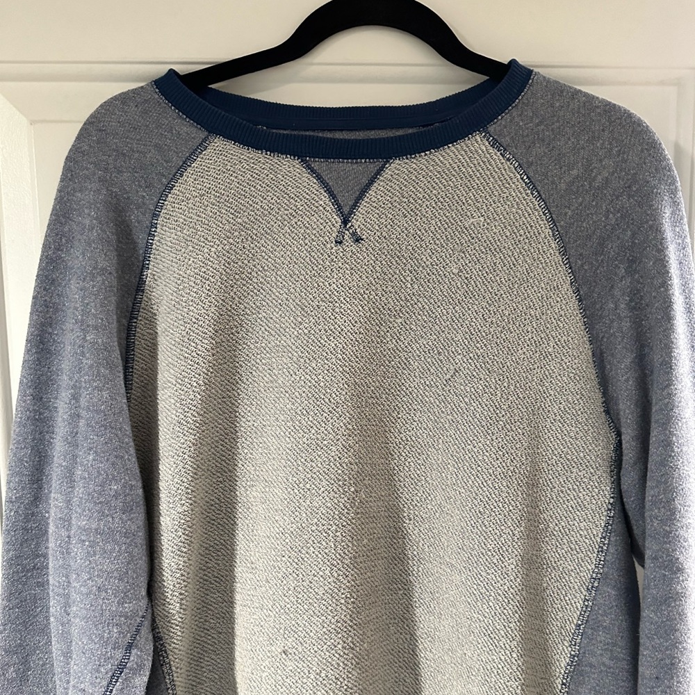 Levi’s sweater. Men’s Large